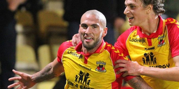 Gelandang Go Ahead Eagles, Joey Suk.