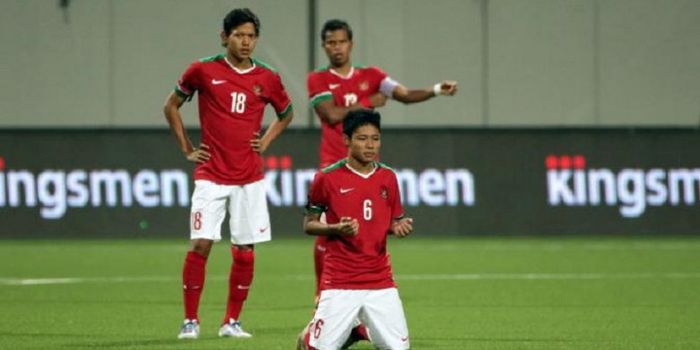 Adam Alis bersama Evan Dimas dan Manahati Lestusen di SEA Games 2015.