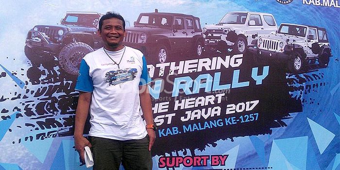 Asisten pelatih Arema FC, Kuncoro, ikut meramaikan acara Gathering Fun Rally dalam rangka ulang tahu