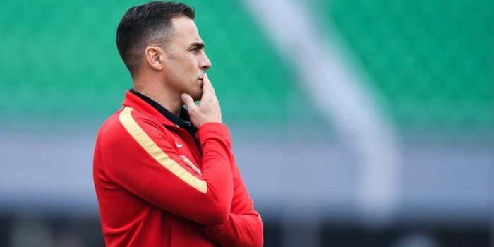 Pelatih Guangzhou Evergrande, Fabio Cannavaro. 