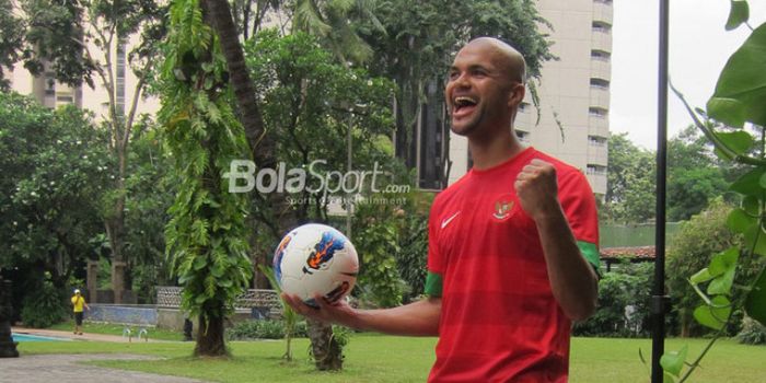 Sergio van Dijk, striker asal Belanda yang memilih menjadi warga negara Indonesia untuk memperkuat T