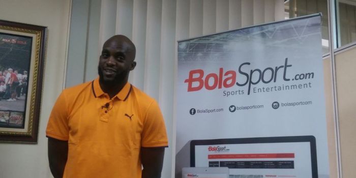 Eks gelandang Mitra Kukar, Mohamed Sissoko, saat berbincang dengan wartawan BolaSport.com.