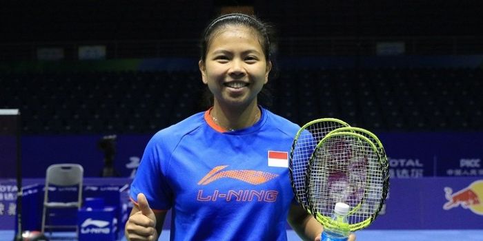 Pemain ganda putri Indonesia, Greysia Polii, berpose seusai menjalani sesi latihan jelang Piala Uber