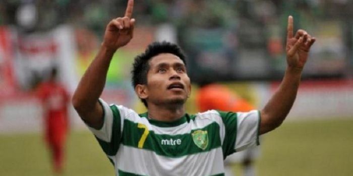   Andik Vermansah saat masih berbaju Persebaya Surabaya.  