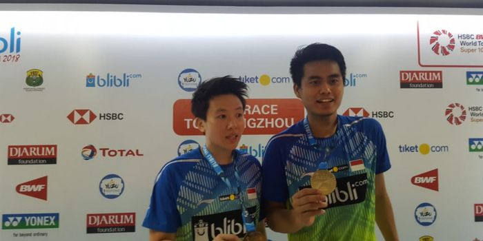 Pasangan ganda campuran Indonesia, Tontowi Ahmad/Liliyana Natsir sukses memenangi Indonesia Open 2018.