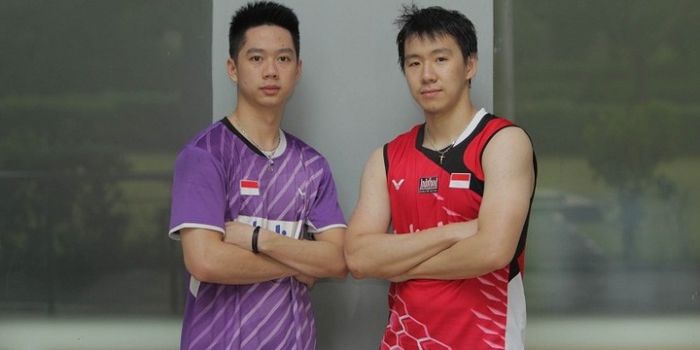 Pasangan ganda putra Indonesia, Marcus Fernaldi Gideon/Kevin Sanjaya Sukamuljo, berpose di pelatnas 