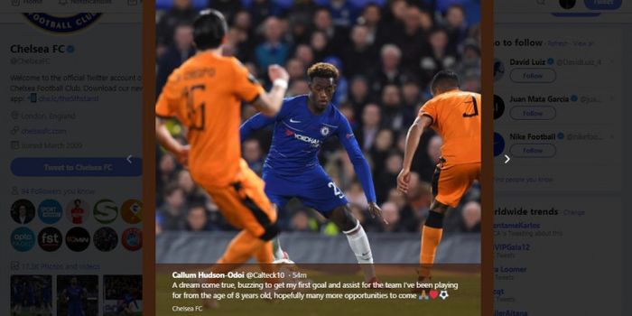 Pemain Chelsea, Callum Hudson-Odoi (tengah).