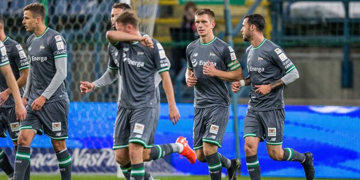 Para oemain Lechia Gdansk saat laga melawan Wisla Krakow pada laga 32 besar Piala Polandia di Stadio