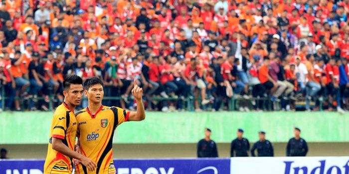 Dedi Gusmawan ketika masih berseragam Mitra Kukar. 