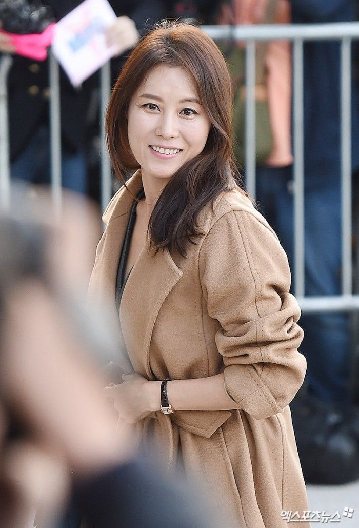 Zhang Ziyi hadir dan berfoto bersama pengantin Song Hye Kyo dan Song Joong Ki, (31/10.2017).