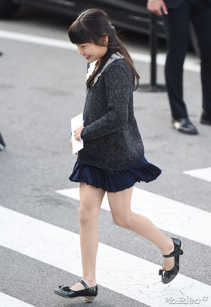 Zhang Ziyi hadir dan berfoto bersama pengantin Song Hye Kyo dan Song Joong Ki, (31/10.2017).