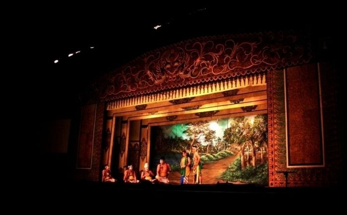 Sebuah pementasan wayang orang di Gedung Wayang Orang Sriwedari, Surakarta, Jawa Tengah. Keberadaan
