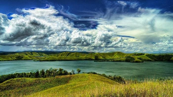 Danau Sentani