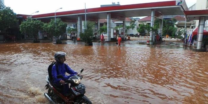 Banjir merendam kawasan Penjaringan, Jakarta Utara pada tahun 2015.