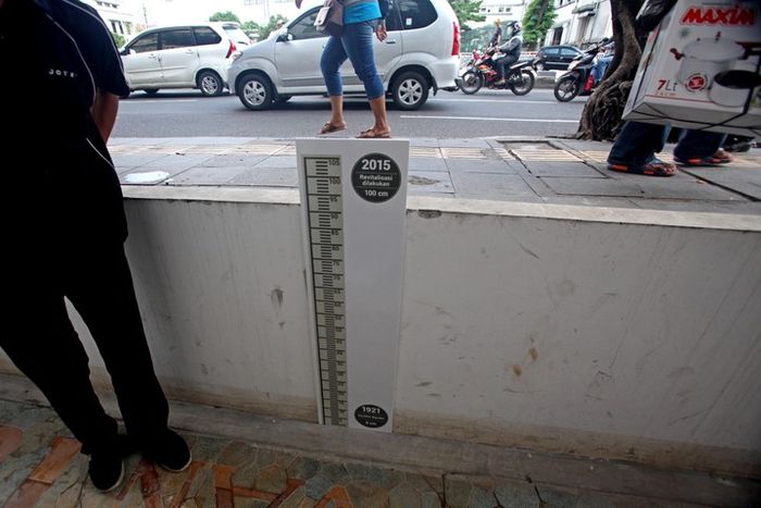 Arsitek dan pelestari telah menyingkap lantai dasar sejati OLVEH.