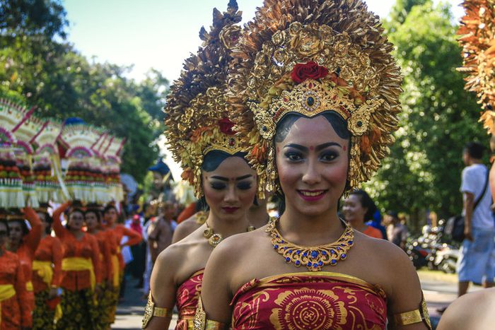 UNESCO telah mengakui sembilan tarian asal Bali sebagai warisan dunia. Namun, pengakuan dunia hanya