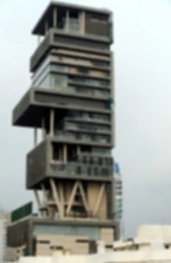 Rumah Mukesh Ambani dan istrinya, Nita