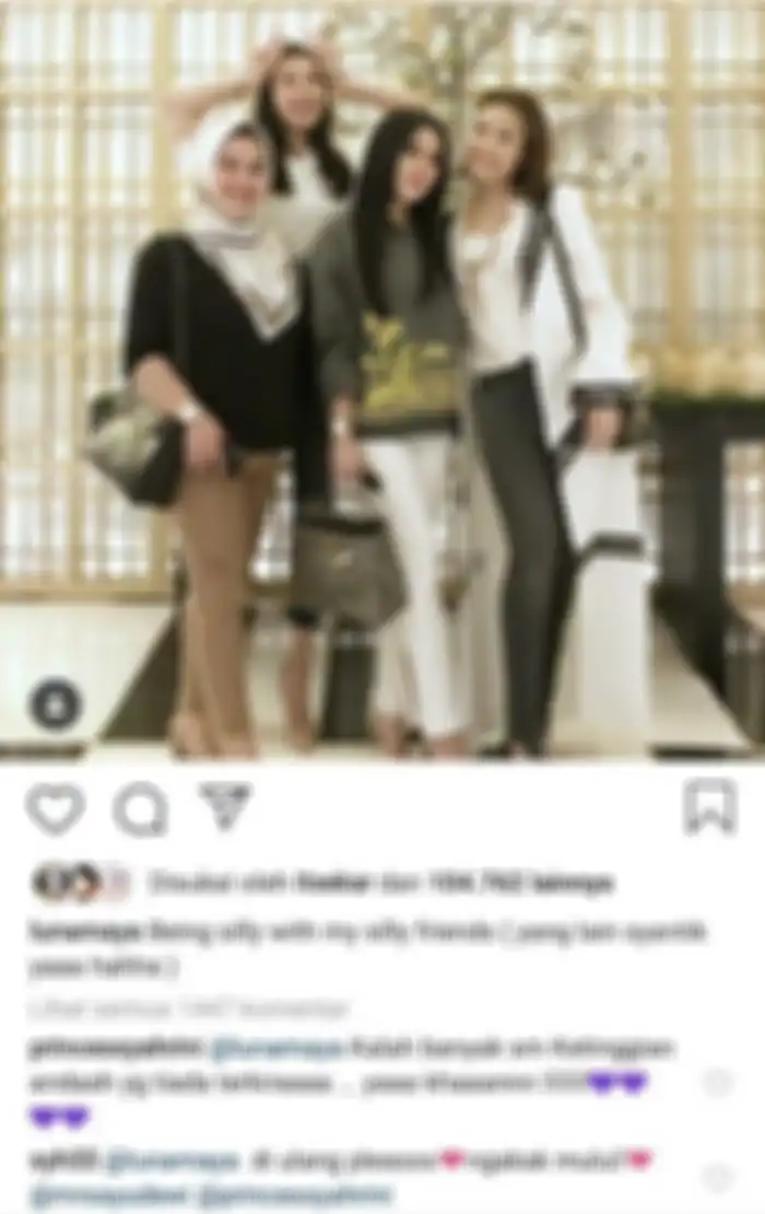 Beredar Foto Kedekatan Luna Maya, Syahrini, dan Reino Barack di Masa Lalu