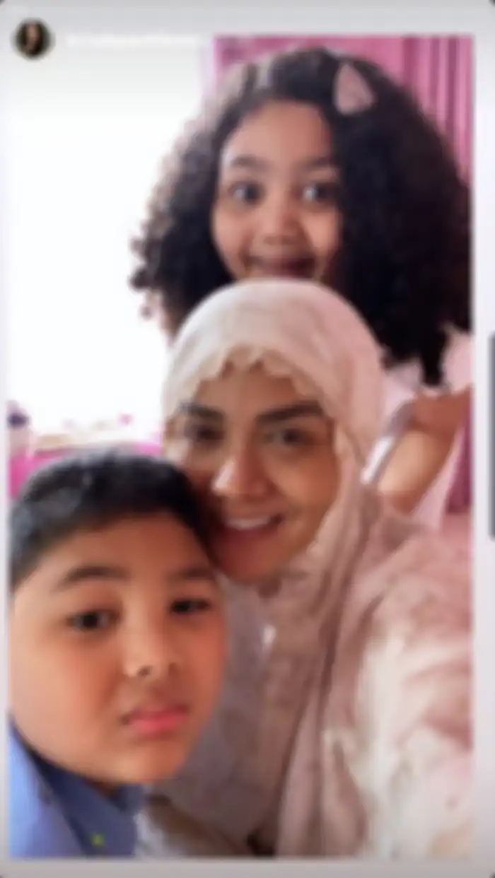 Krisdayanti pamer wajah tanpa makeup