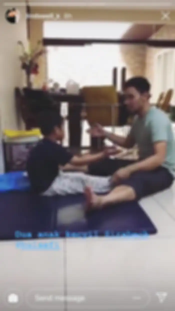 Ruang makan Lindswell Kwok