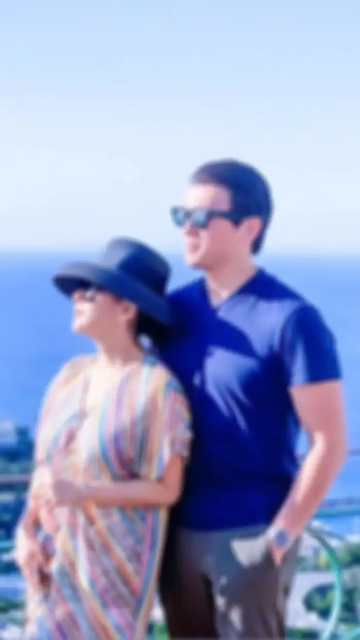Syahrini dan Reino saat di Capri