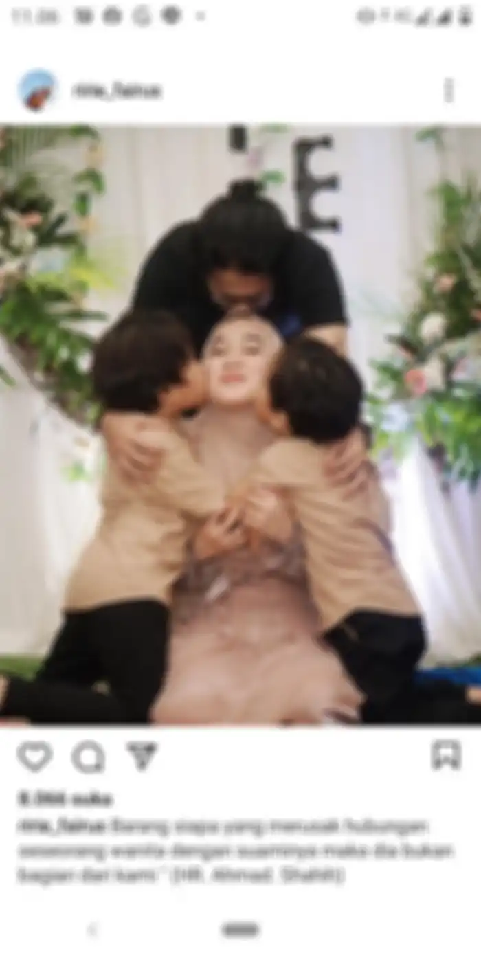 Unggahan Ririe Fairus seolah sedang menyindir.