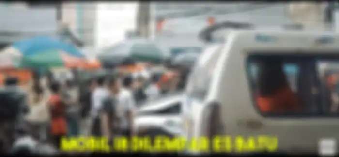 Mobil mewah Atta dilempar batu es