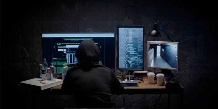 Ancaman hacker di dunia maya.