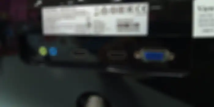 Konektor HDMI 1 adalah HDMI 1.4, sementara HDMI 2 secara mengejutkan telah gunakan HDMI 2.0 yang jauh lebih cepat transfer datanya. Sebaiknya selalu gunakan konektor keduanya.