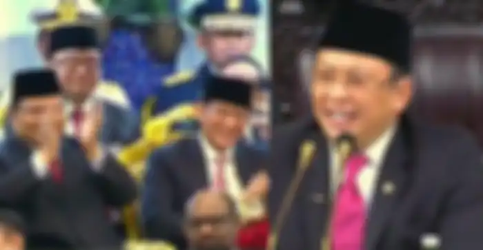 Dalam sela-sela pidatonya memimpin pelantikan presiden dan wakil presiden, Bambang Soesatyo menyelipkan pantun yang bikin mantan capres cawapres Prabowo-Sandiaga Uno tertawa dan bertepuk tangan