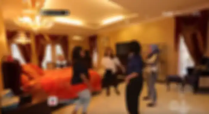 Kamar utama di rumah Uya Kuya