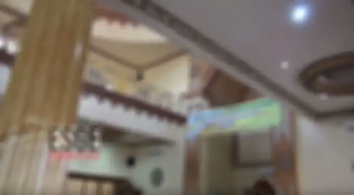 Bagian dalam masjid mewah milik Muzdalifah