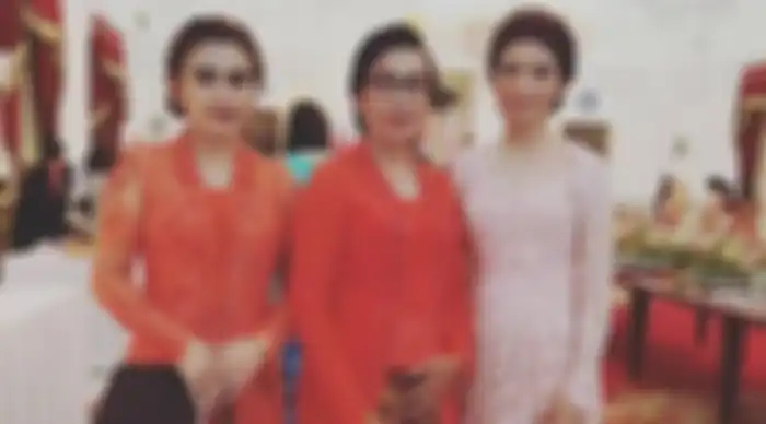 Ibunda Selvi Ananda, Sri Partini 