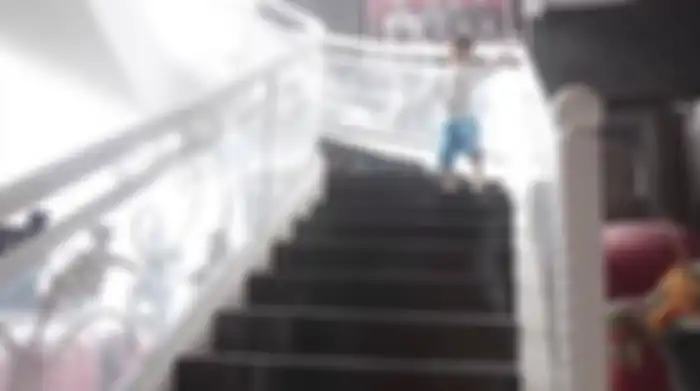 Rizky Febian mengungkapkan sejumlah kejadian aneh yang terjad di rumah ayahnya, Sule.