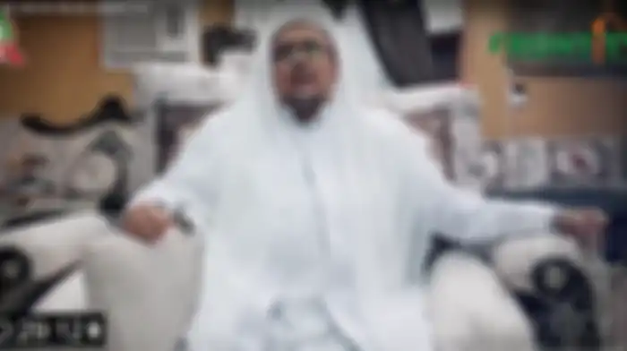 Habib Rizieq mengisi kajian via daring