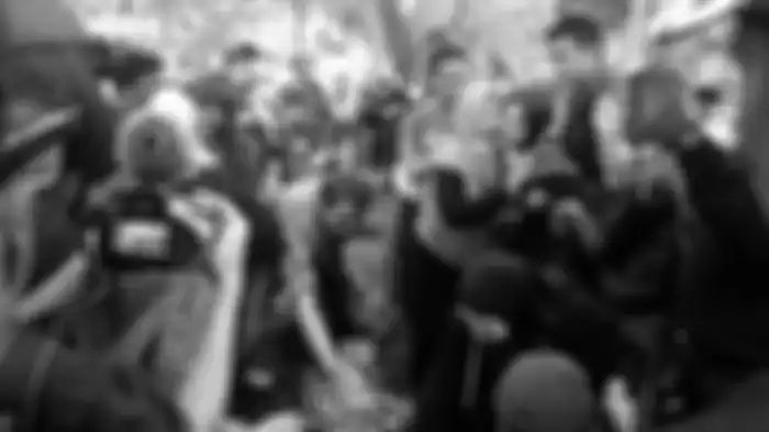 Tak Sanggup Lihat Tubuh Kakaknya Diangkat dari Liang Lahat Hingga Harus Dikubur Dua Kali Dalam Seminggu, Adik Kandung Lina Nangis Sampai Nyaris Pingsan