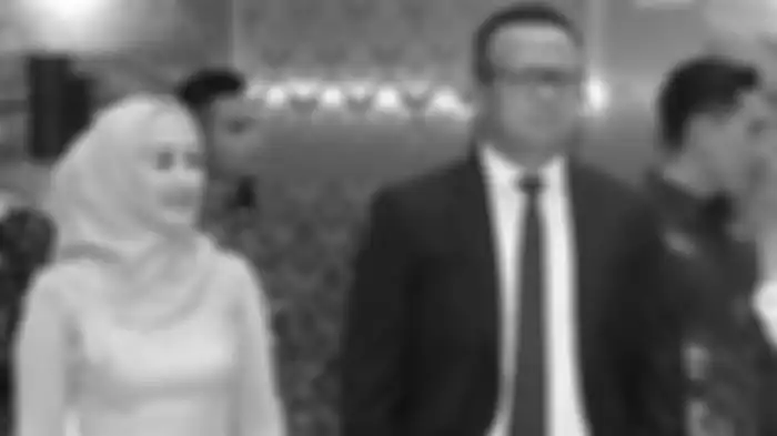 Iis Rosita Dewi, istri Edhy Prabowo yang ikut ditangkap KPK Artikel ini telah tayang di tribunjabar.id dengan judul Edhy Prabowo dan istrinya Iis Rosita Ditangkap KPK, Ini Respons DPD Gerindra Jabar, https://jabar.tribunnews.com/2020/11/25/edhy-prabowo-dan-istrinya-iis-rosita-ditangkap-kpk-ini-respons-dpd-gerindra-jabar. Penulis: Muhamad Syarif Abdussalam Editor: taufik ismail
