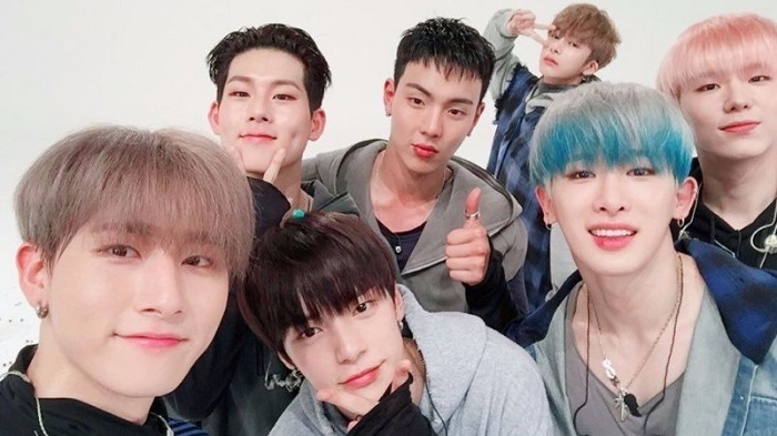 MONSTA X