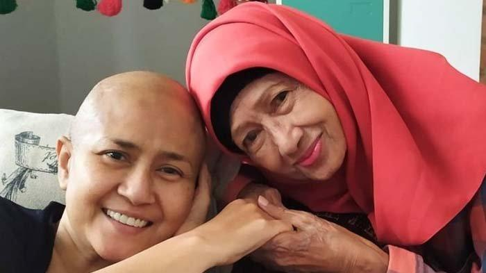 Aktor Senior Ade Irawan Tutup Usia, Sebelum Meninggal Sempat Sebut Telah Ditunggu Ria Irawan, Dewi: Ibu Bilang Jangan Lama, Kasian Ria Irawan Sudah Nunggin