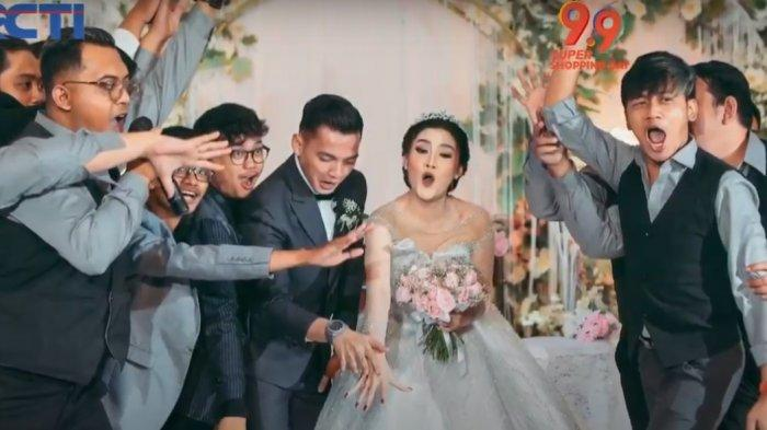 Foto pernikahan Nella Kharisma dan Dory Harsa.