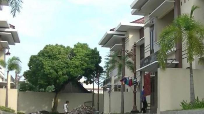 Perumahan model cluster yang dibeli Gibran di Perumahan Kutai Townhouse, di Jalan Kutai Barat II, Kelurahan Sumber, Kecamatan Banjarsari, Kota Solo pada 2015 silam. 