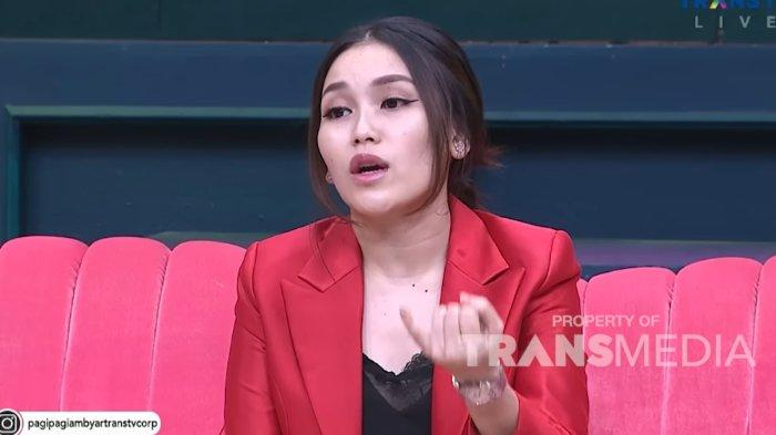 Ayah Ayu Ting Ting Ngebet Jadi Artis, Sang Biduan malah Larang Abdul Rozak Gegara Hal Ini.