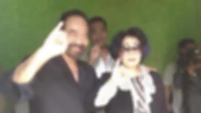 Rosita Barack (kanan), istri pemilik TV swasta