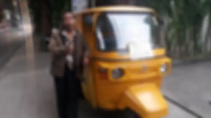 Bajaj berkelir kuning milik Zaenal Arifin (55) di Jalan Pangeran Antasari, Cipete Selatan, Cilandak, Jakarta Selatan. 