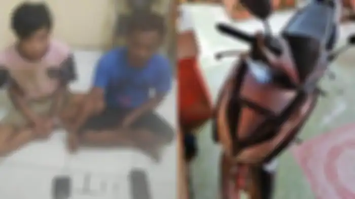 Dua spesialis pencuri sepeda motor berkedok pembeli di warung kopi diamankan polisi di Kabupaten Bekasi, Kamis (14/3) malam.  