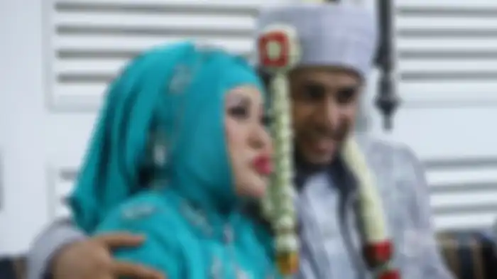 Elvy Sukaesih dan menantunya, Muhammad