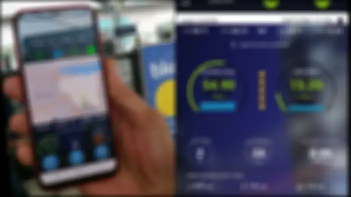 Smartfren (kiri) - Telkomsel (kanan)