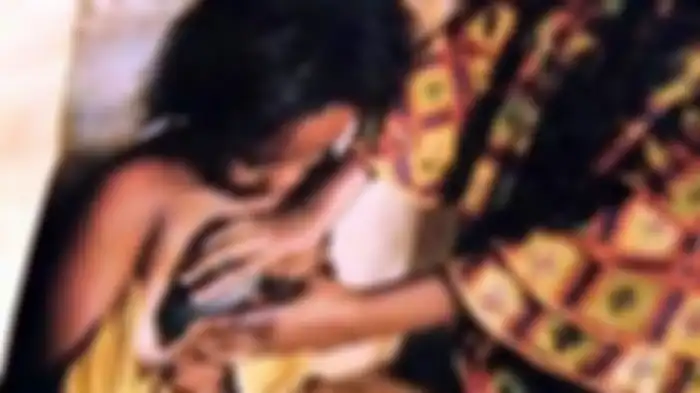 tRadisi Setrika payudara di Kamerun