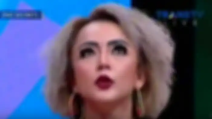 Dulu Dituding Pelakor Nia Daniaty, Penampilan Regina Mantan Istri Farhat Abbas Usai Operasi Wajah Beda Banget