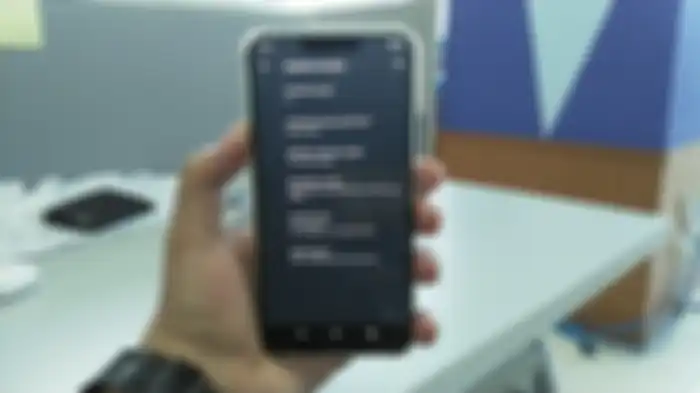 Asus Zenfone 5z yang telah diperbarui menjadi Android Q beta